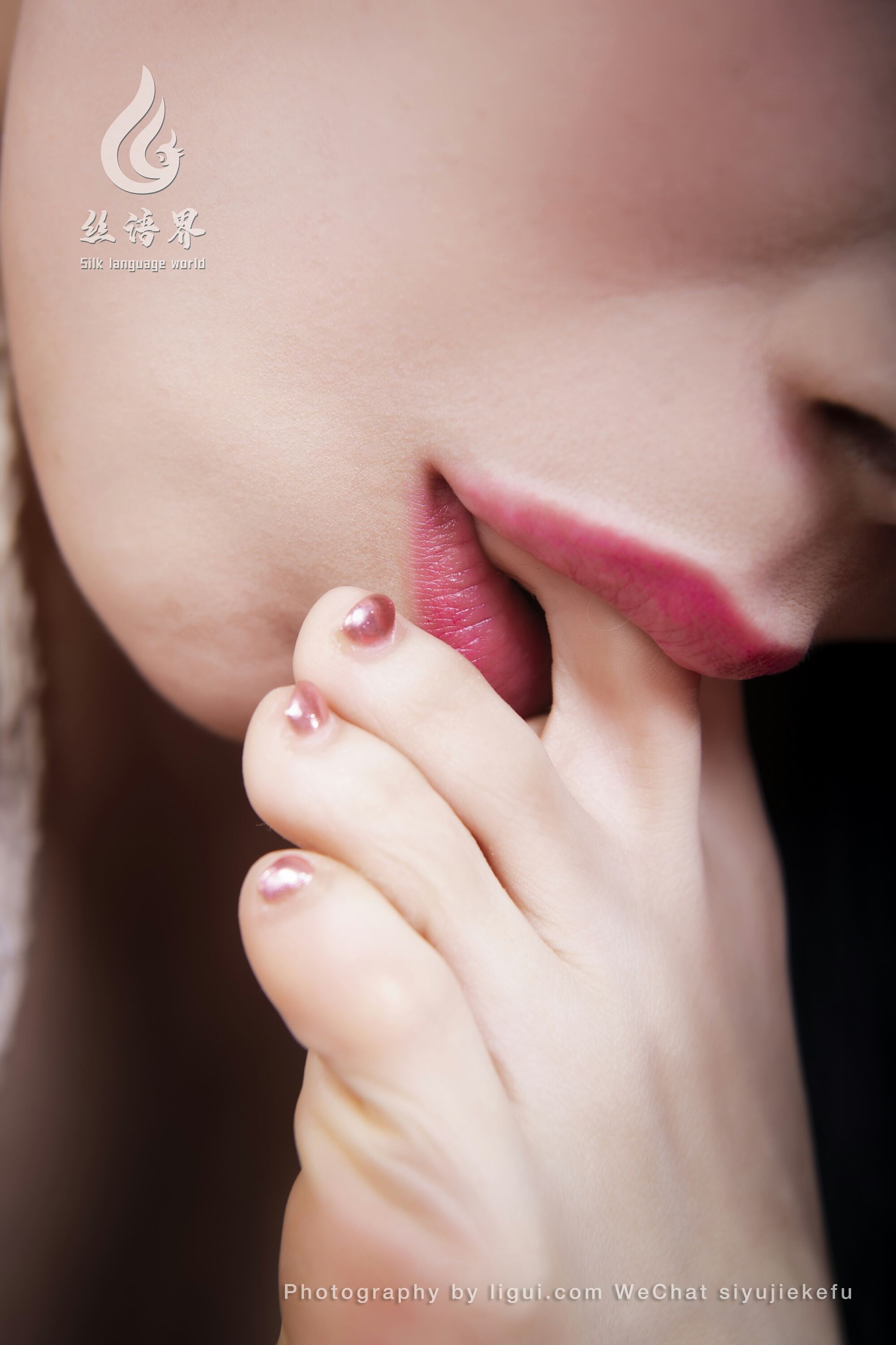 Ligui丽柜  丝语界合作 2022.12.01 《好想沦陷》团子